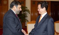 Premierminister Nguyen Tan Dung empfängt Indiens Handelsminister